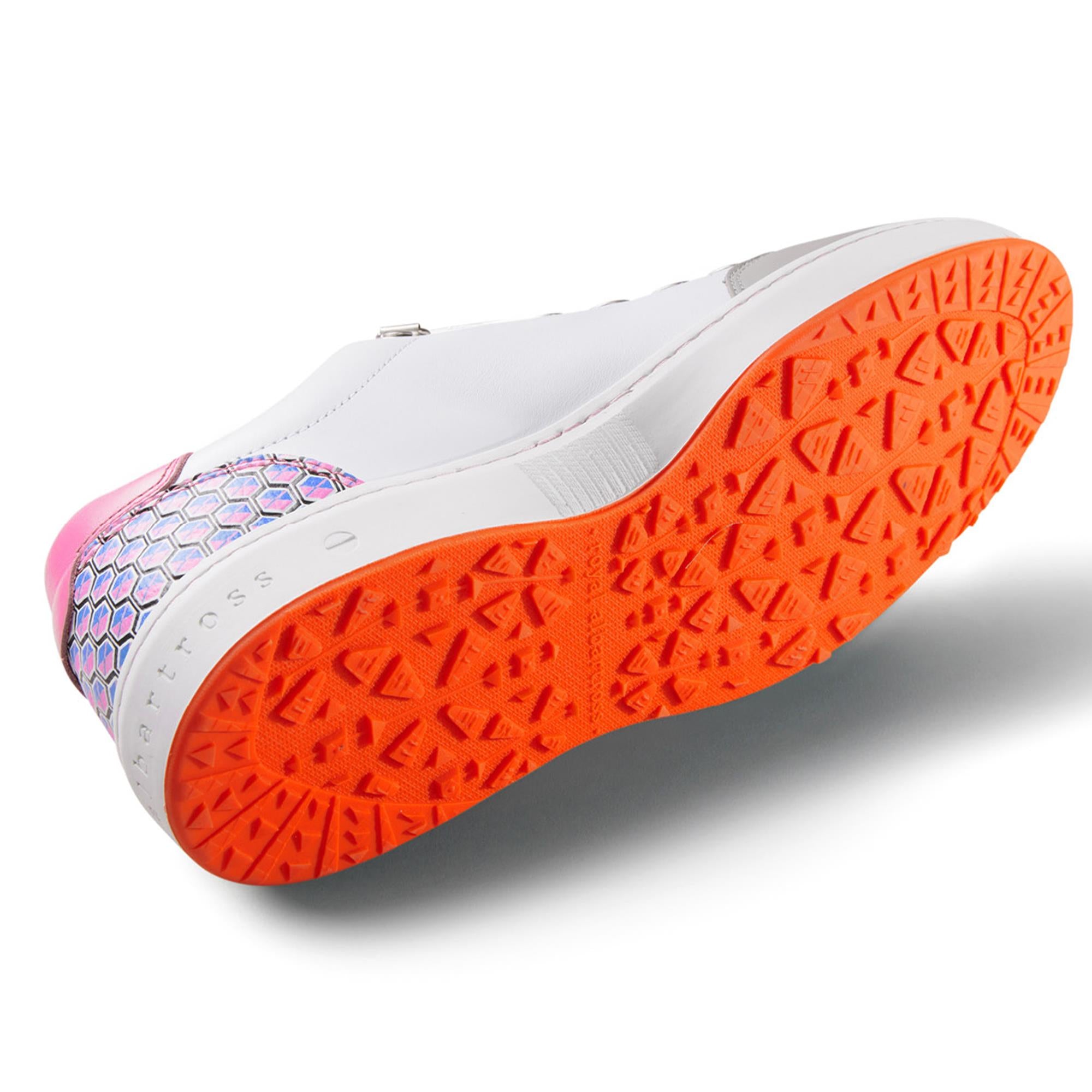 Close-up of orange sole on Royal Albartross Fieldfox ladies spikeless golf shoes – premium traction and durable golf footwear for women