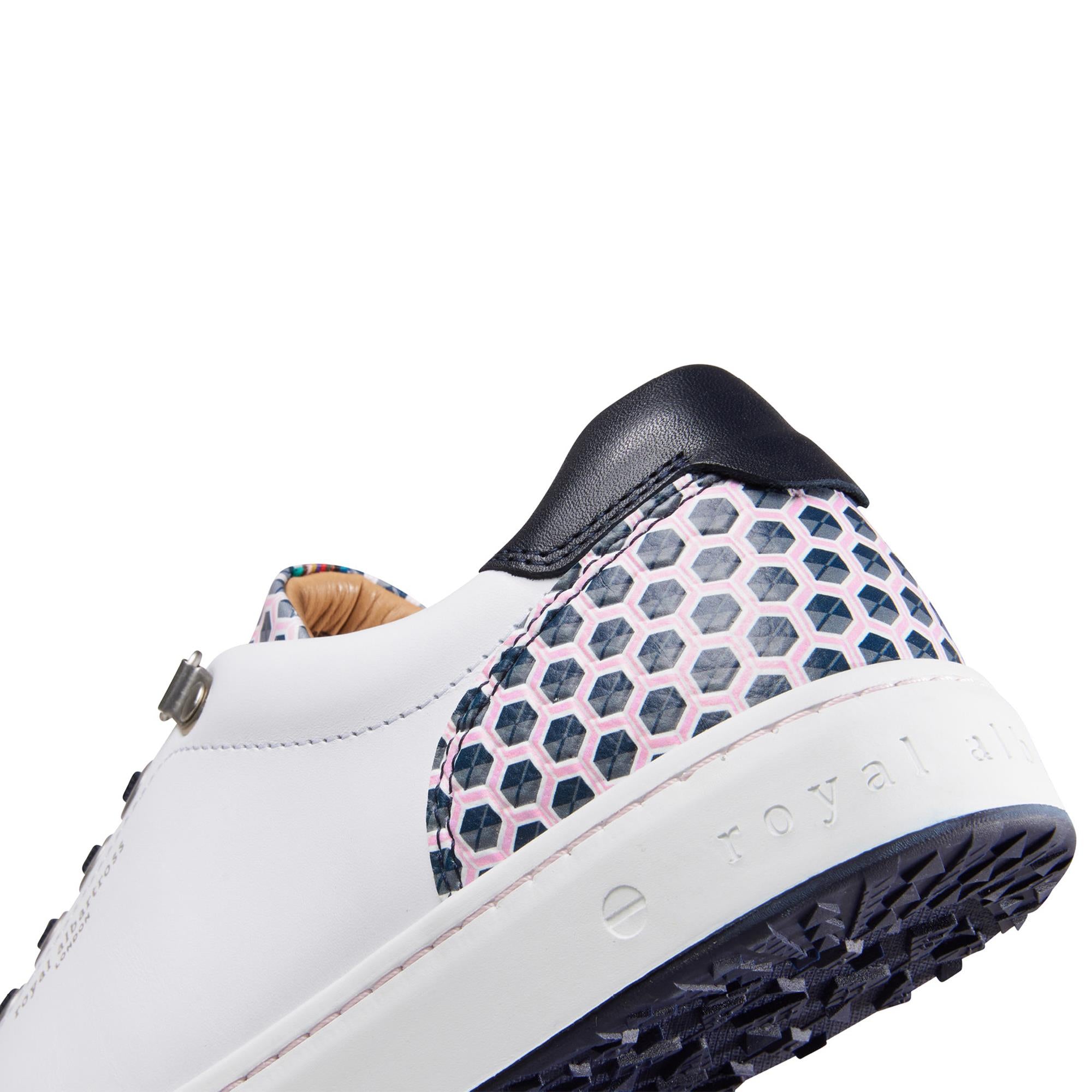 Close-up of heel detail on Royal Albartross Fieldfox ladies golf shoes in geo white and navy – premium ladies golf footwear with elegant branding

