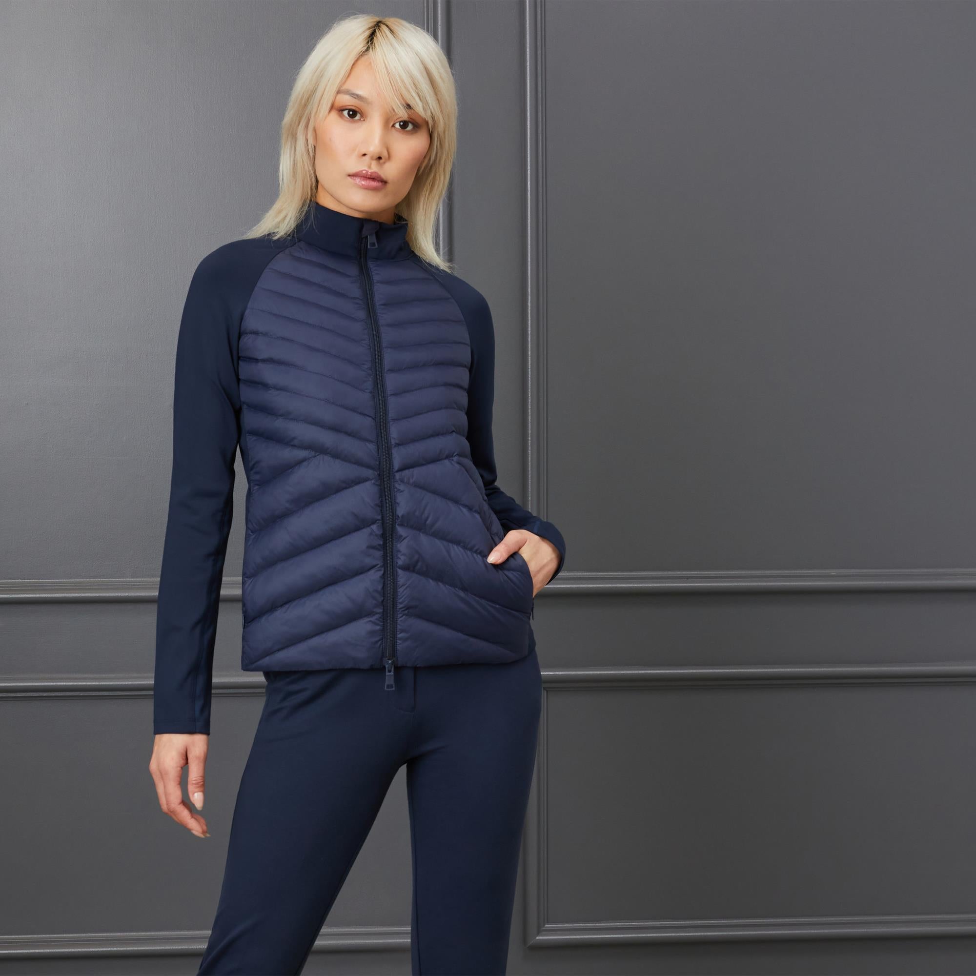 G/FORE Carroll Hybrid Gradient Heart Ladies Golf Jacket Twilight