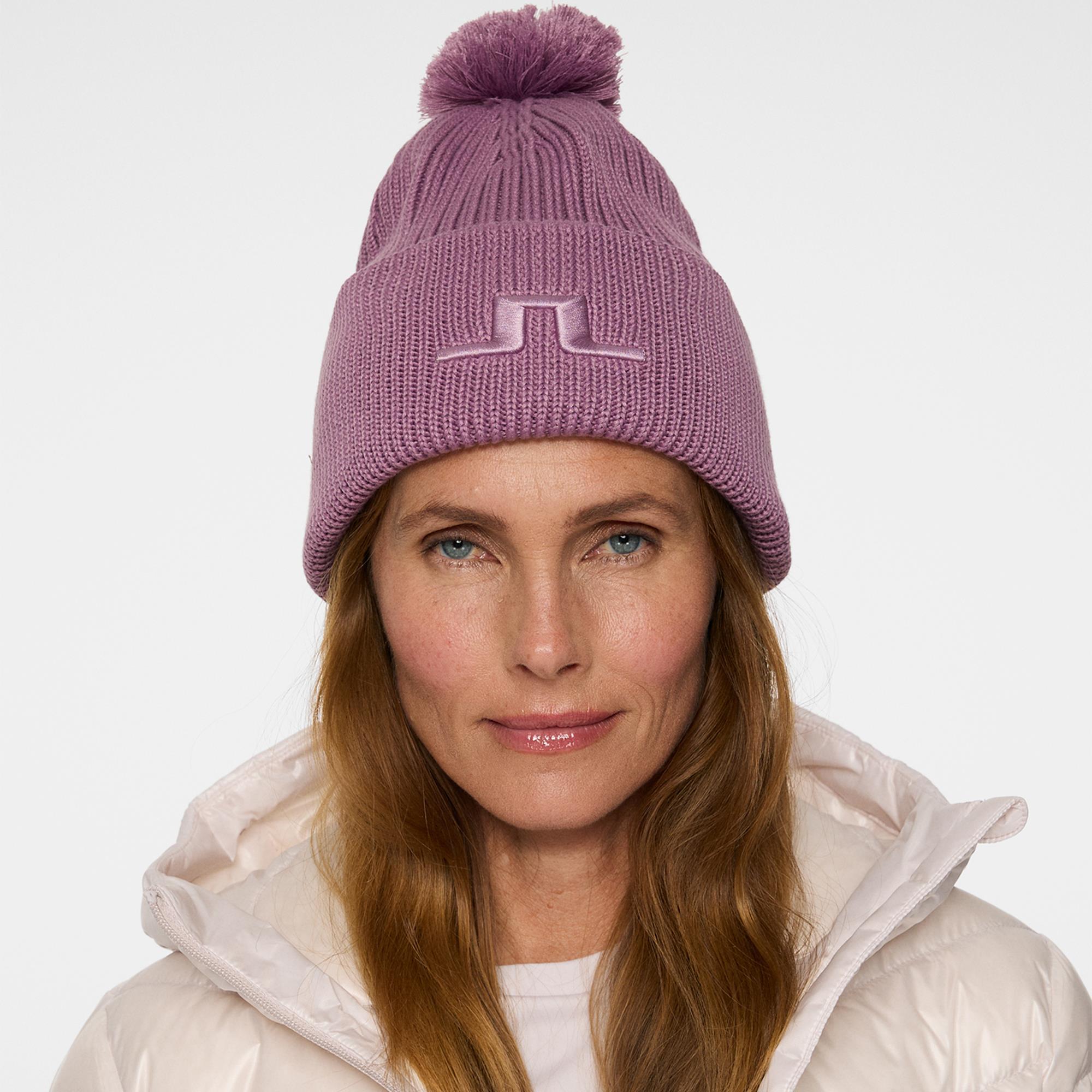 J Lindeberg Grace Ladies Golf Beanie Very Grape