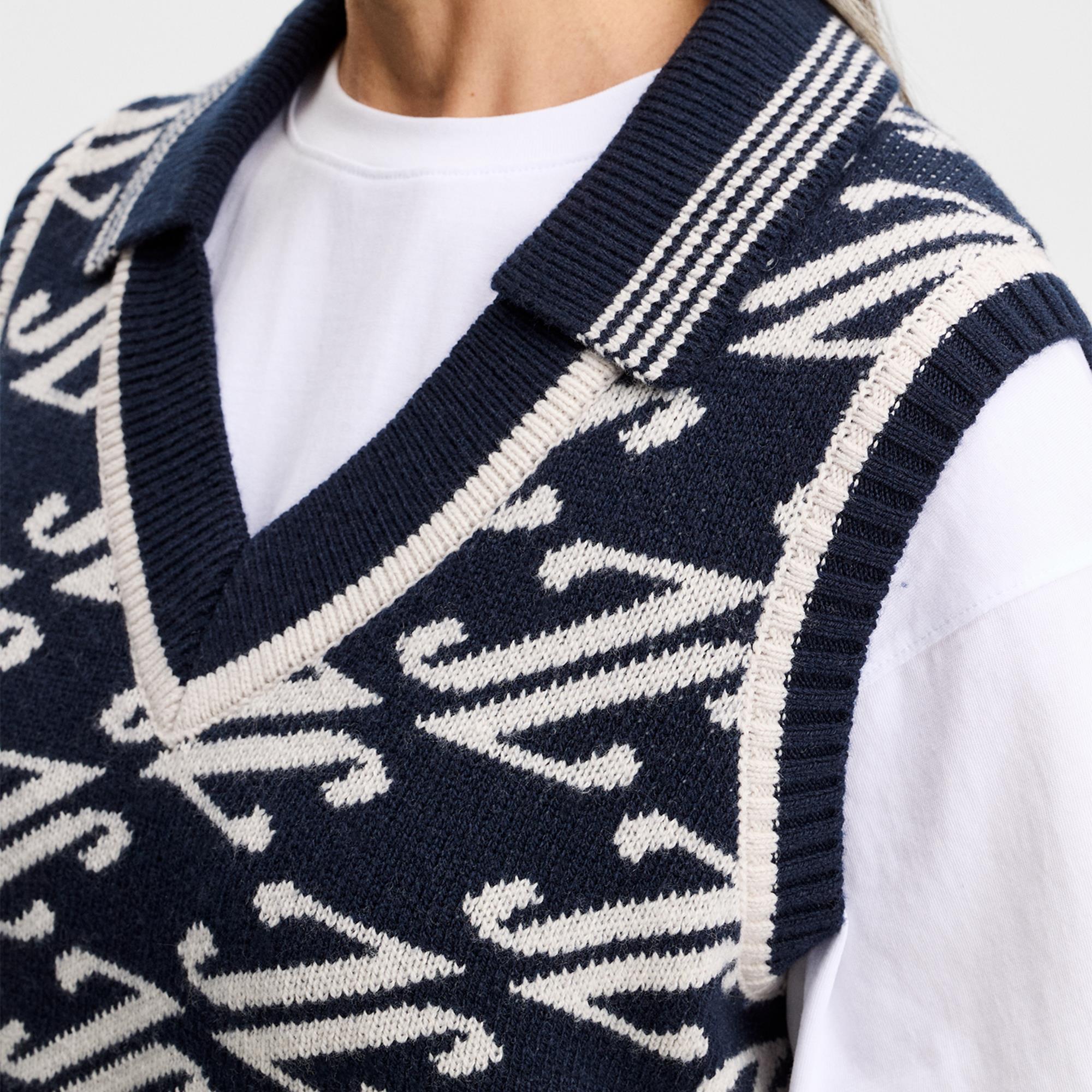 J Lindeberg Phoebe Jacquard Knit Vest Cardi Jacquard Navy